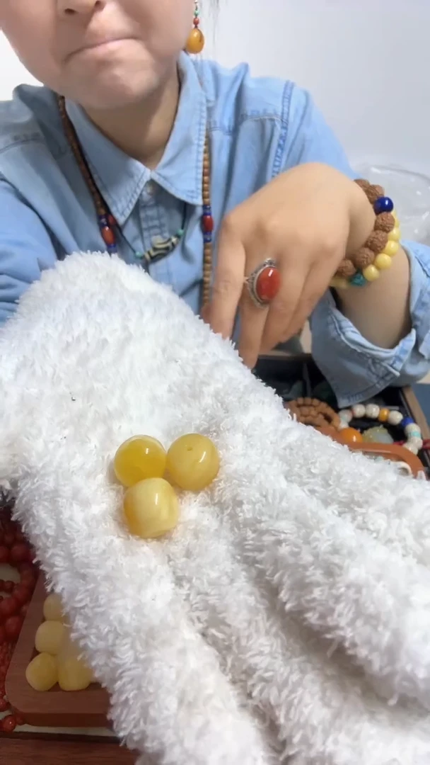 未镶嵌颈饰蜜蜡天然蜜蜡小墩子14加 多样性发其一