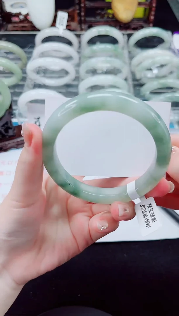 未镶嵌手镯石英质玉68-61/62