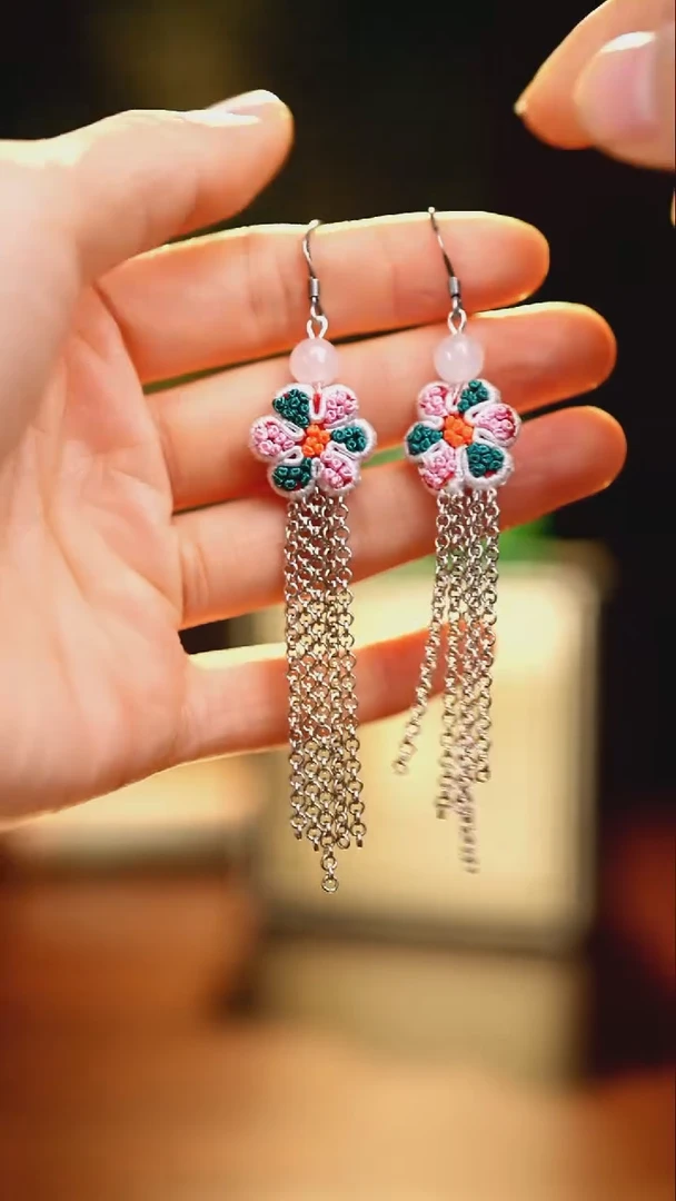 刺绣私人定制苗族手工A460