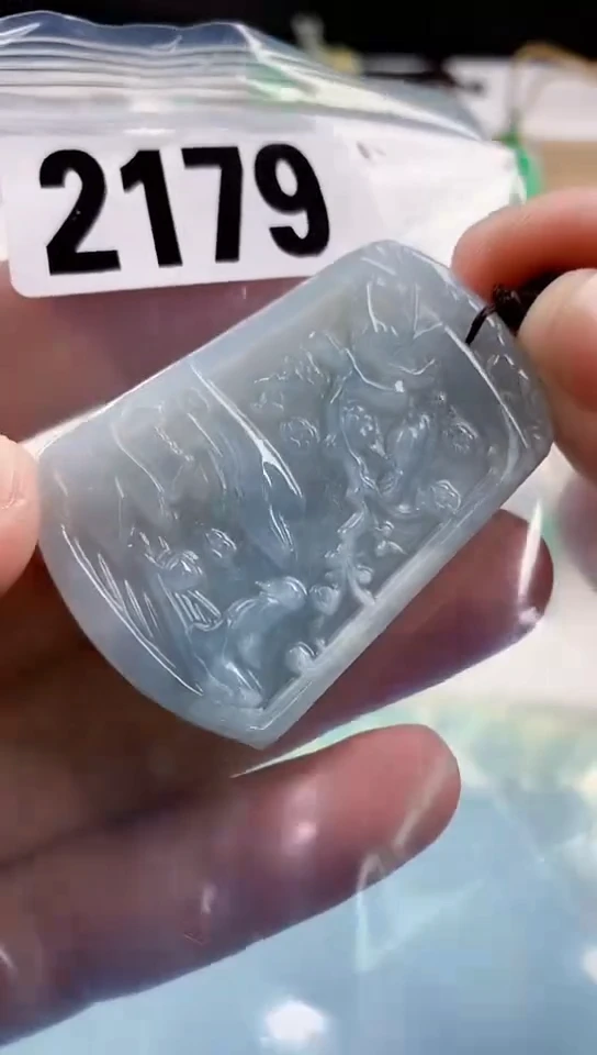 【闪购商品】翡翠挂件未镶嵌天然翡翠吊坠挂件