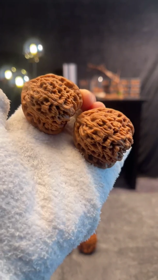 吊坠文玩核桃吉**茶南将