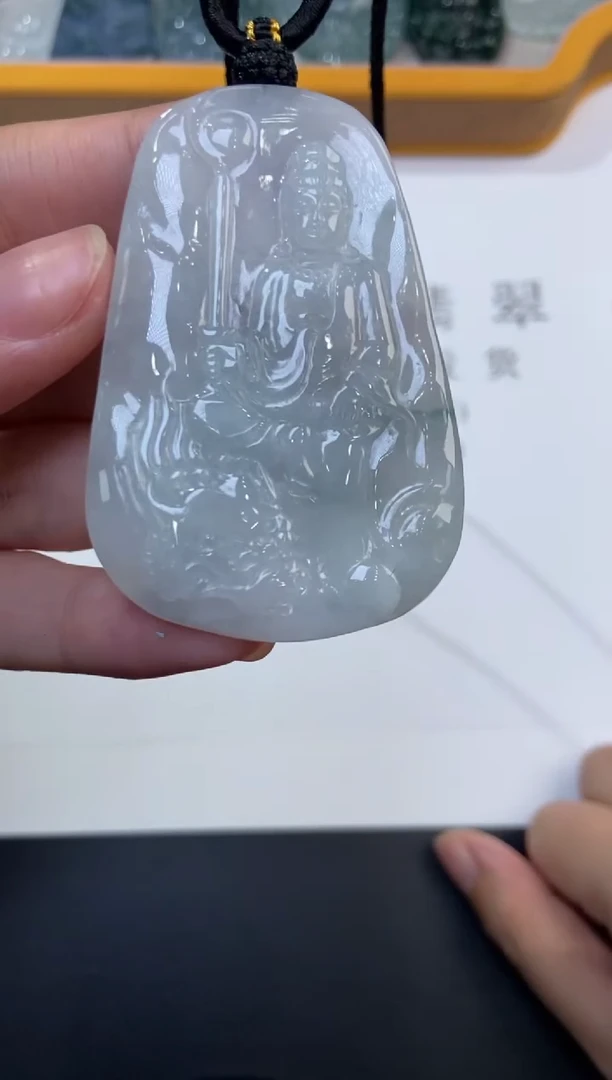 未镶嵌挂件翡翠378340     多人