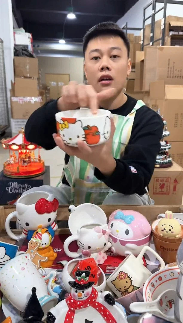 瓷片白色kt猫碗