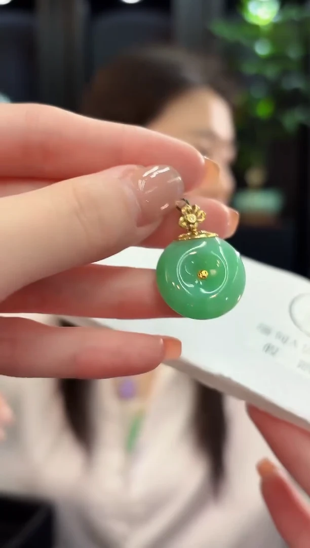 吊坠(不含链)18K金镶嵌翡翠 缅甸A货/支持复检/一件