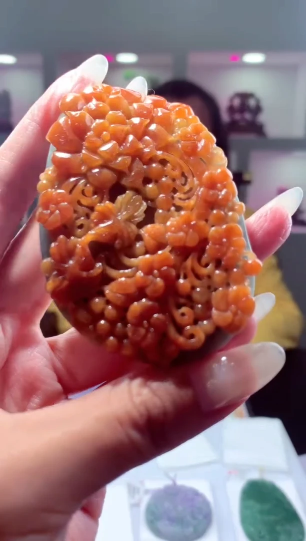 【闪购商品】定制翡翠未镶嵌挂件发货（拍一发一）
