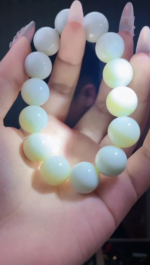 【闪购商品】和田玉挂件未镶嵌拍一发一，多样性发货！