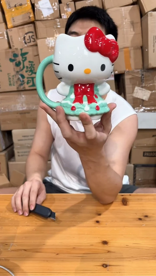 瓷片绿色裙子kt全身杯