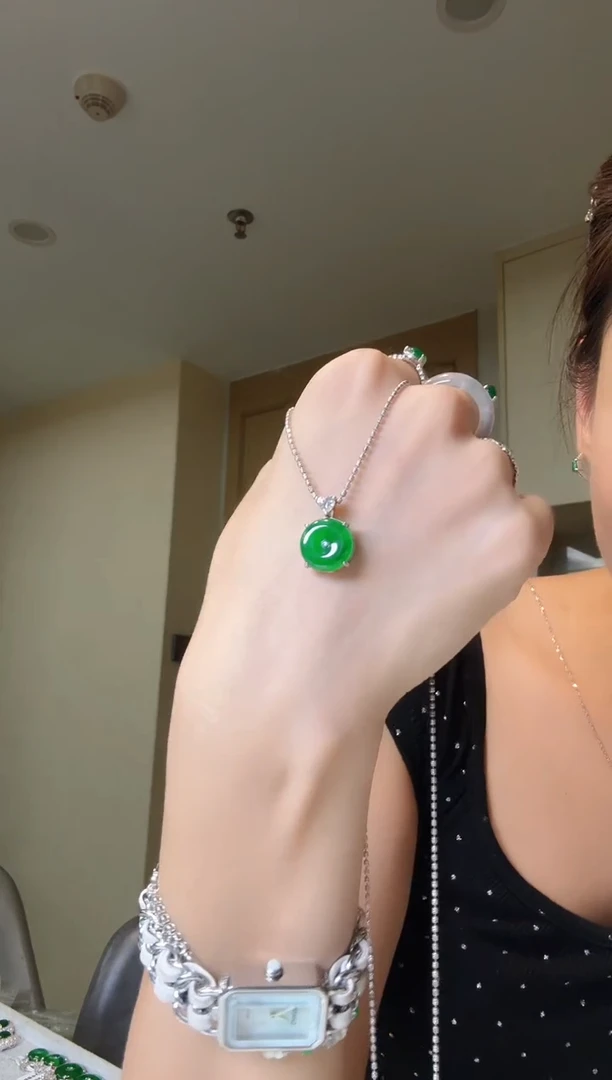 吊坠(不含链)银S925镶嵌翡翠天然翡翠吊坠