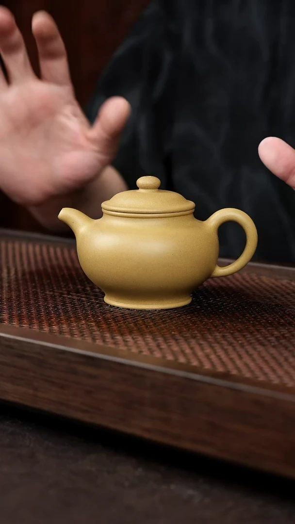 茶壶紫砂黄金段掇只