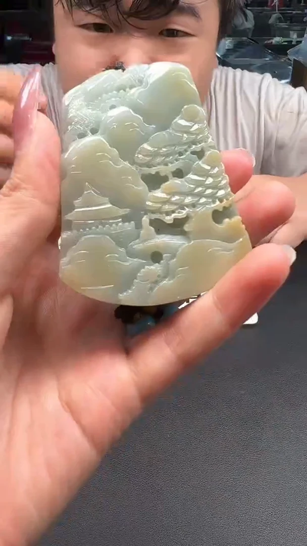 【闪购商品】翡翠颈饰未镶嵌山水4855/54