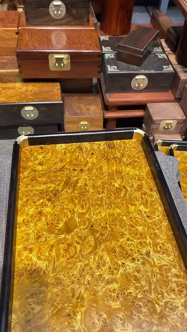 【闪购商品】香樟木木艺茶盘一个