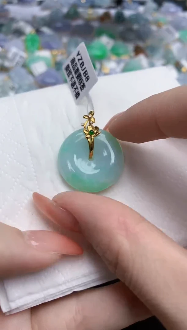 【闪购商品】翡翠颈饰18K金镶嵌天然缅甸翡翠A货