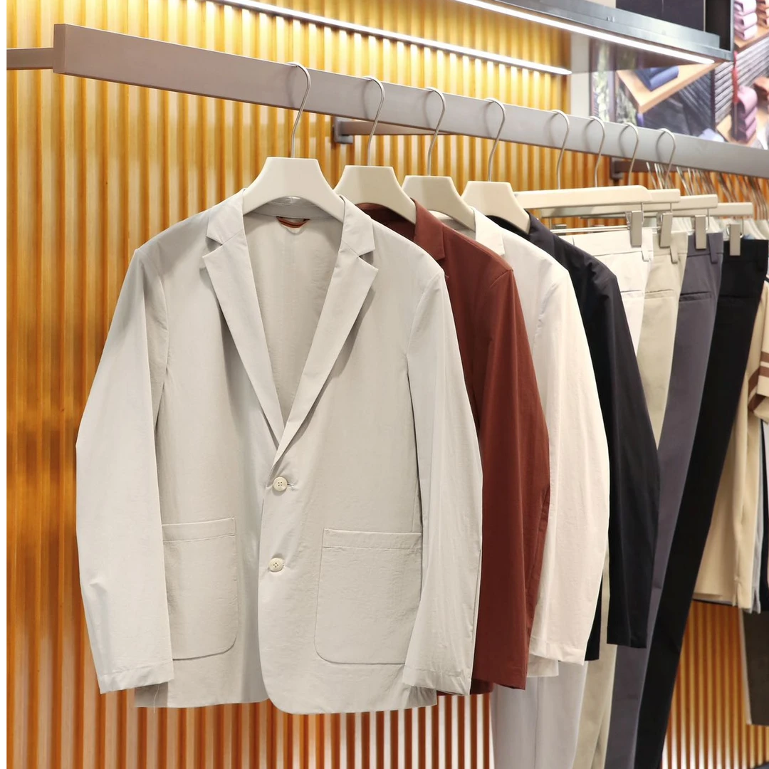 都市优雅系列 轻盈速干科技高弹便携收纳男士通勤休闲西装外套