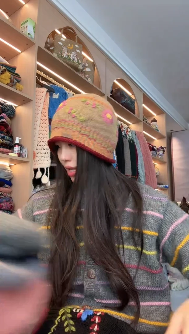 羊毛美利奴焦糖色刺绣帽