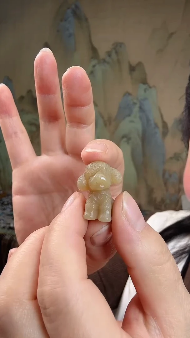 颈饰未镶嵌和田玉.