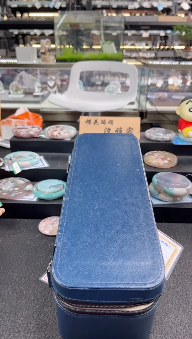 未镶嵌手镯石英质玉六*六圈口（赠品镯心）