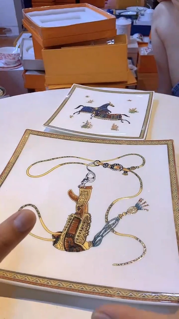 鸿辉家品牌瓷器，京东包邮！