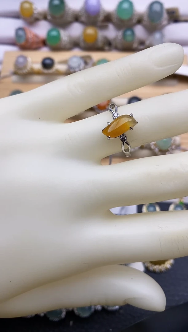 【闪购商品】翡翠戒指银S925镶嵌6988