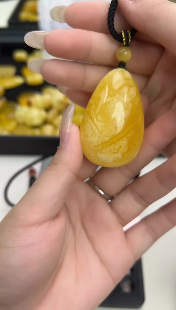 裸石琥珀未镶嵌琥珀蜜蜡吊坠