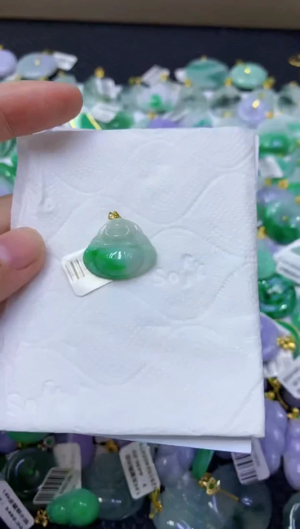 颈饰18K金镶嵌翡翠天然缅甸翡翠A货