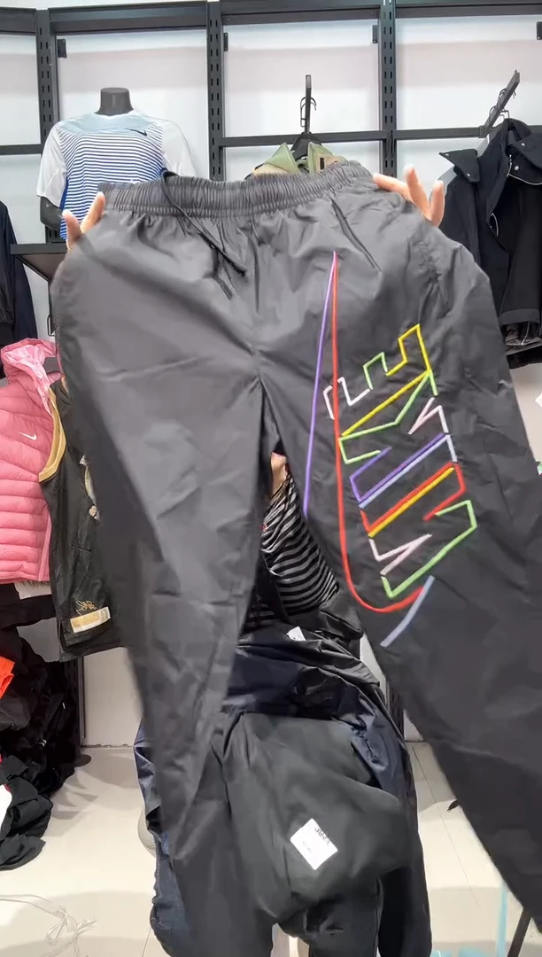 2686编码  瑕疵直播间过款为准 尺码170