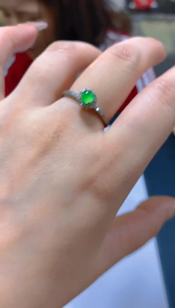 未镶嵌戒指翡翠多样性发一