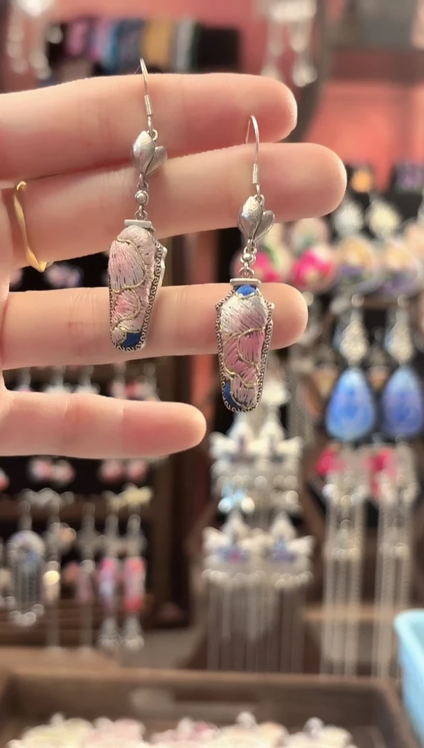 织绣 云织谣民族风精美饰品   84*