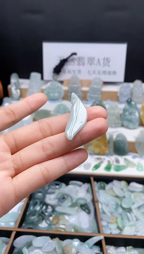 翡翠未镶嵌吊坠(不含链)221福瓜