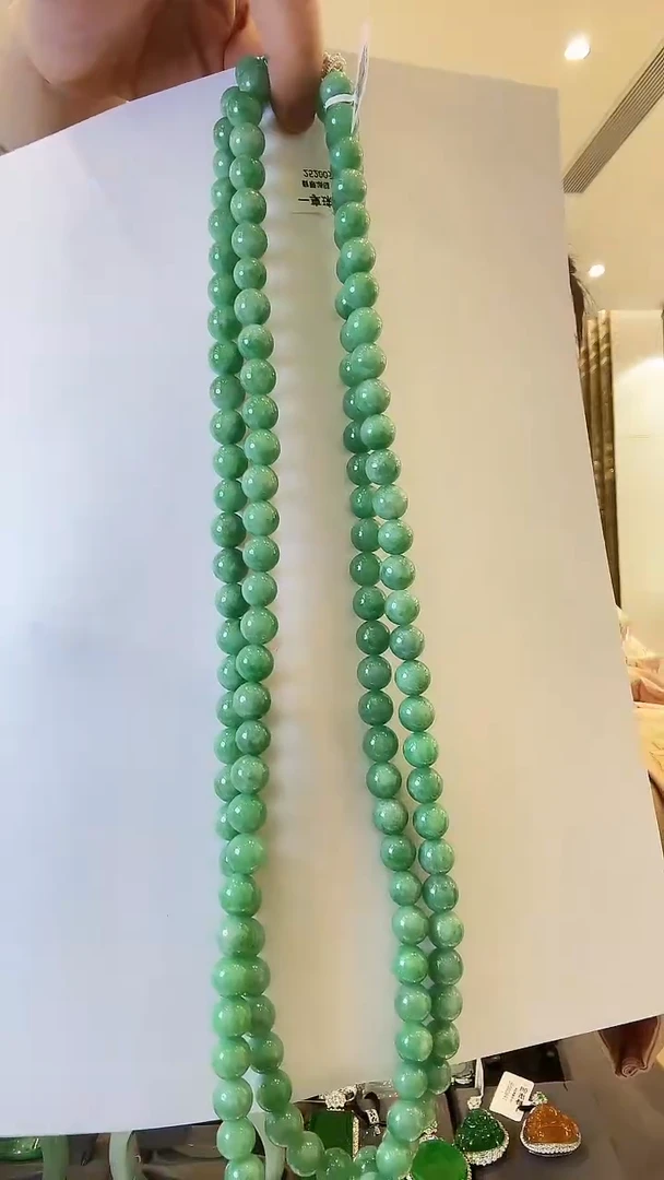 翡翠未镶嵌颈饰颈饰6