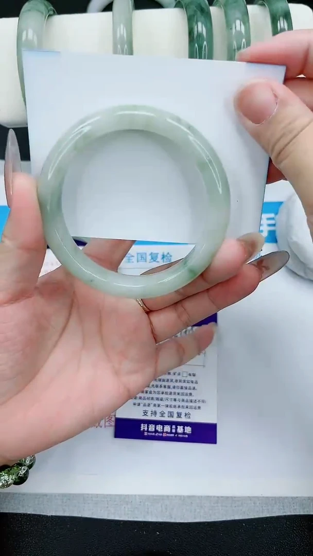 【闪购商品】石英质玉手镯未镶嵌155号/58-59圈