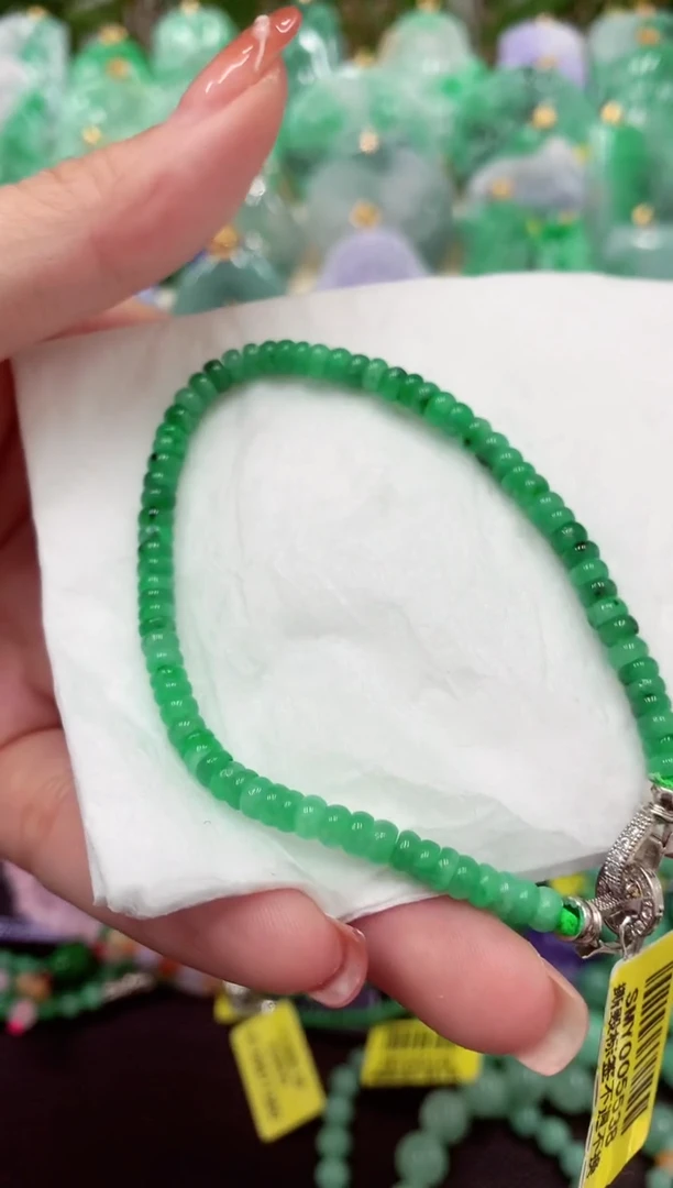 吊坠(不含链)未镶嵌翡翠挂件