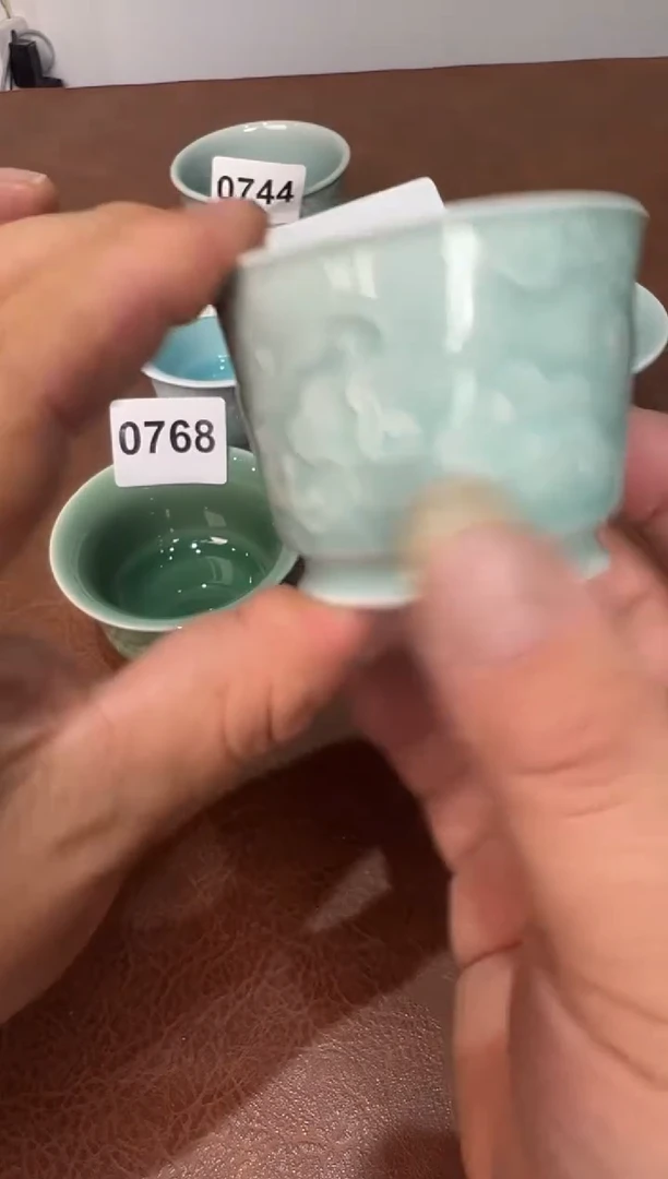 粉青薄胎龙泉青瓷