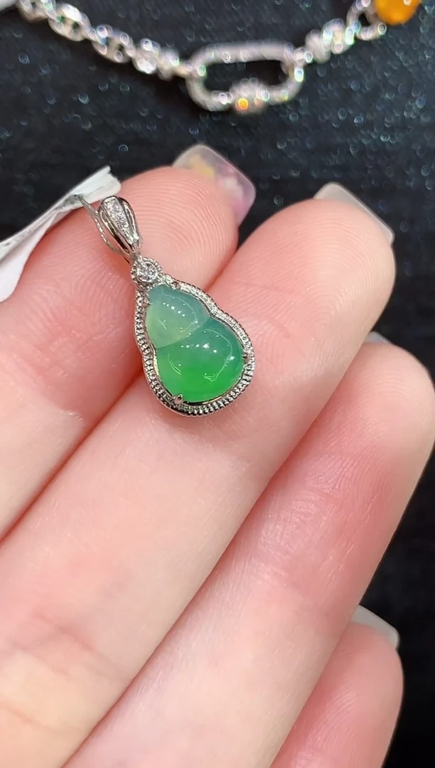 吊坠(不含链)18K金镶嵌翡翠L0949多样性发其一