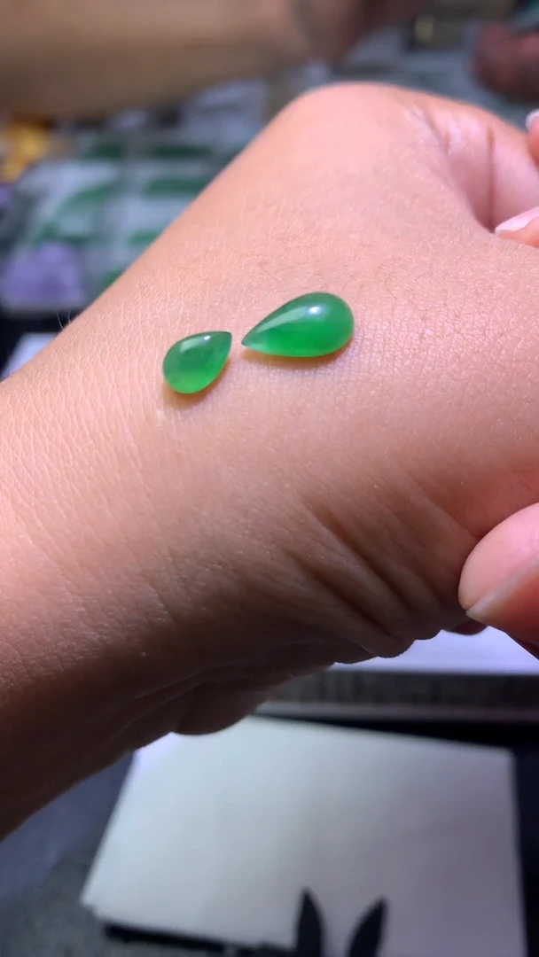 未镶嵌定制翡翠毛货