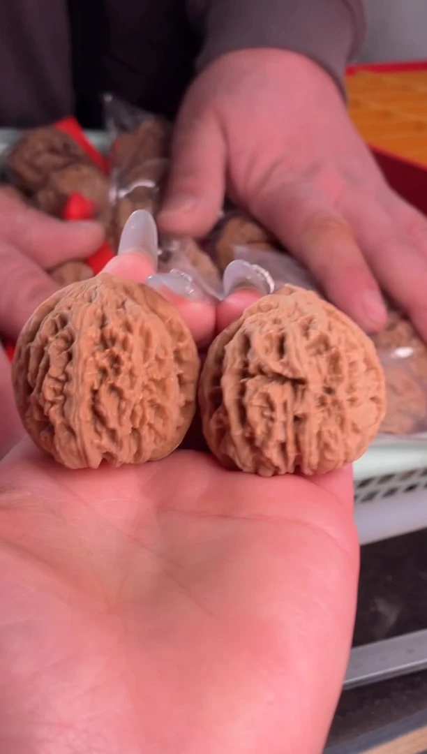 【闪购商品】文玩核桃吊坠野牛团购 39