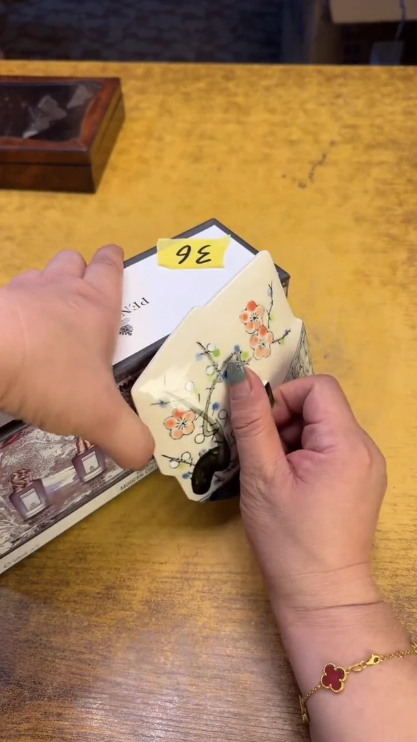 瓷器瓷器瑕疵破破36