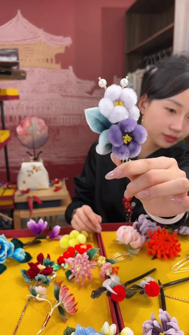 【闪购商品】刺绣非遗绒花（发饰）