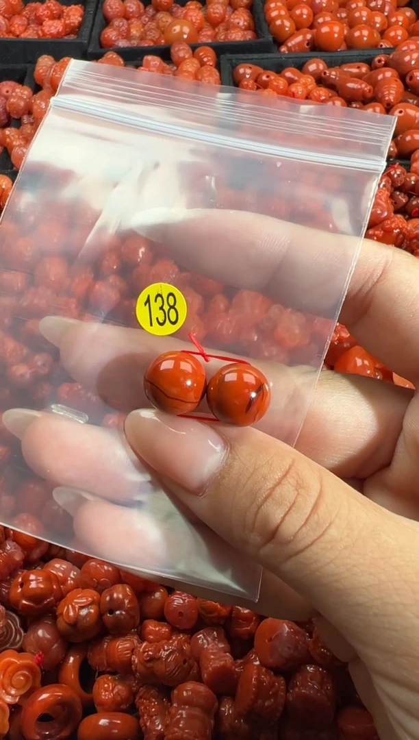 颈饰未镶嵌南红玛瑙1