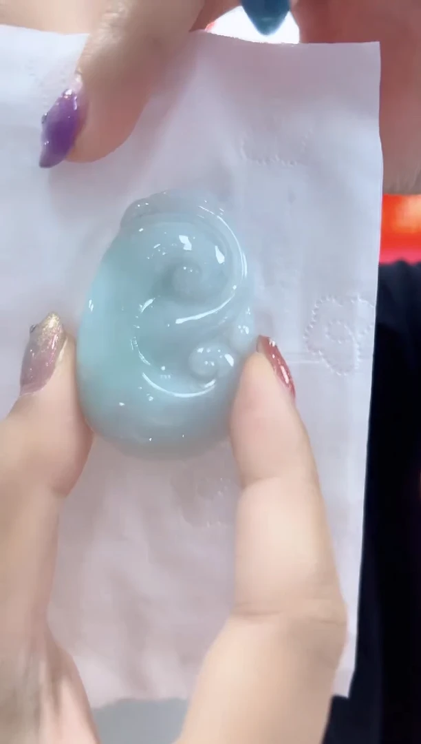 颈饰未镶嵌翡翠孤品如意