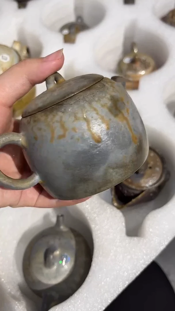 壶815号容量180-200ML中白泥