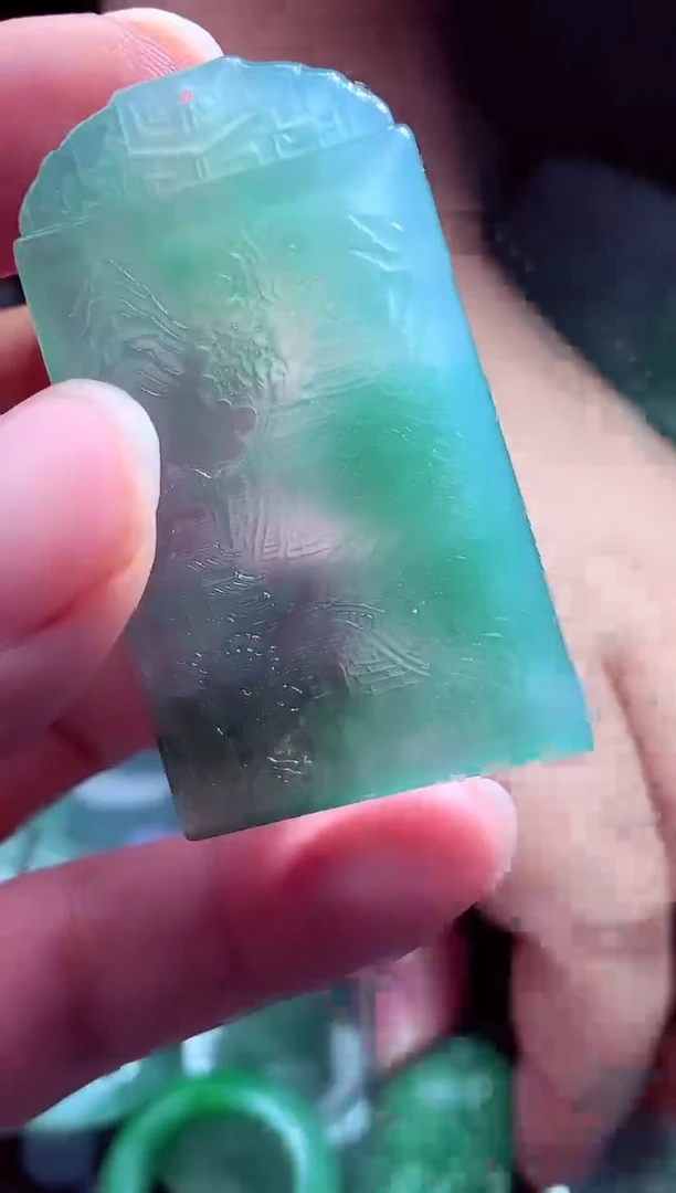 未镶嵌定制翡翠枫*?翡翠毛货定制