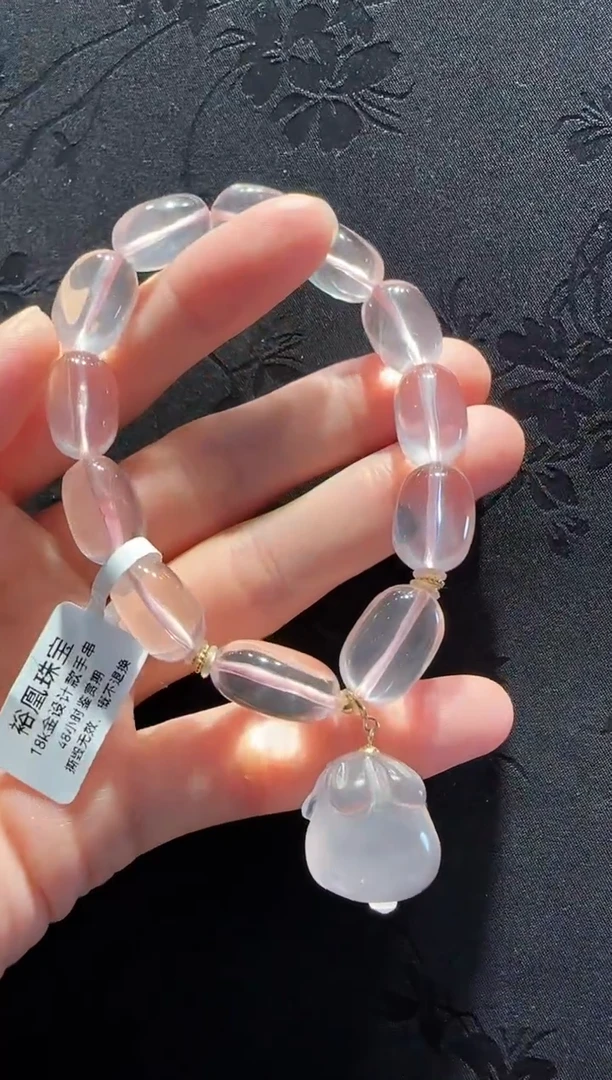 18K金镶嵌手串水晶兔子款