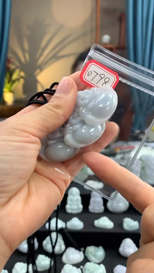 翡翠未镶嵌颈饰佛公0798 多样性发一件