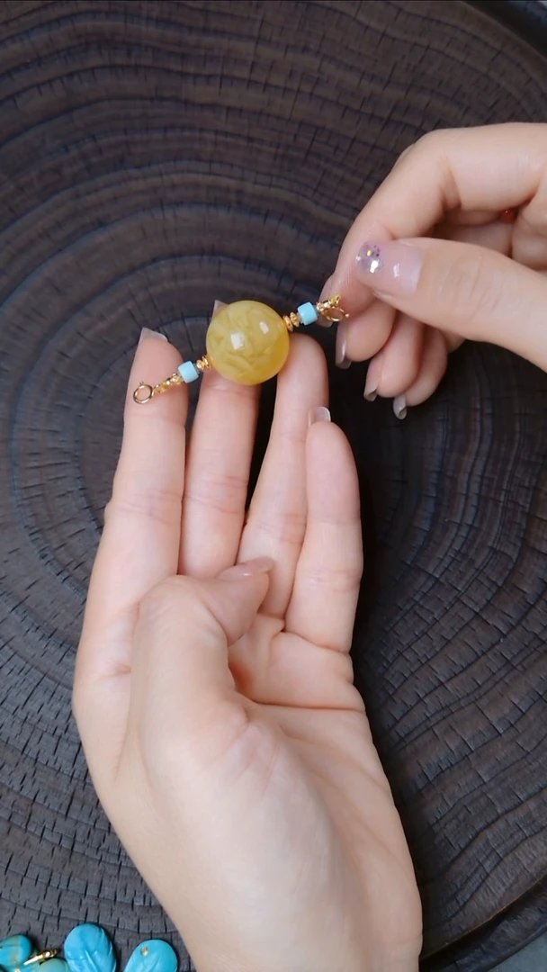 蜜蜡颈饰未镶嵌吊坠