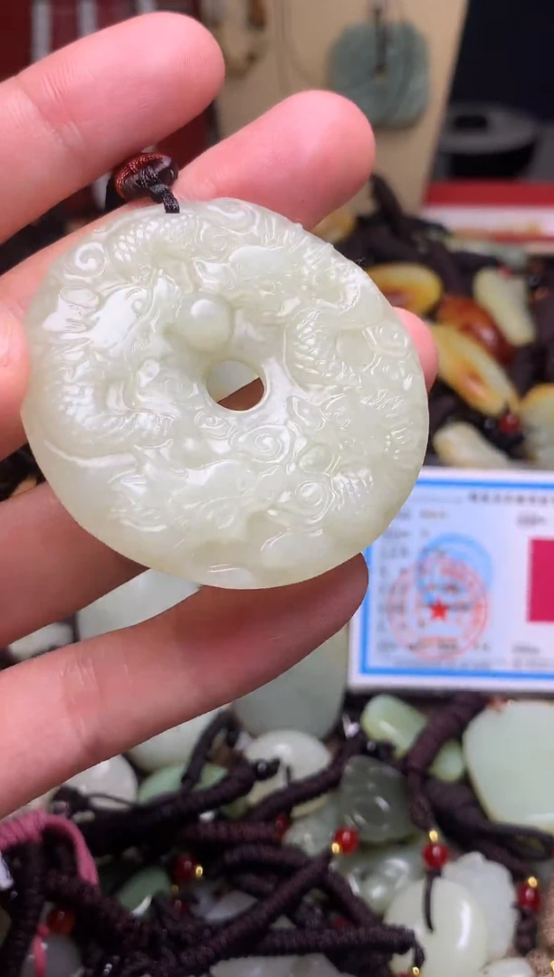 颈饰未镶嵌和田玉新疆料青海料清水和田玉吊坠