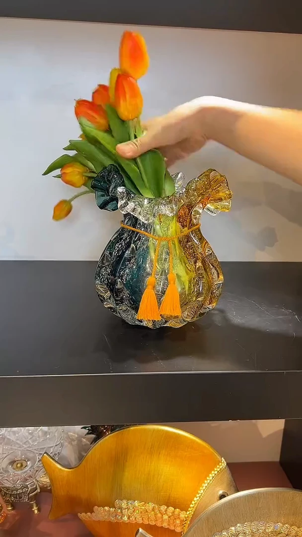琉璃钱袋造型花瓶