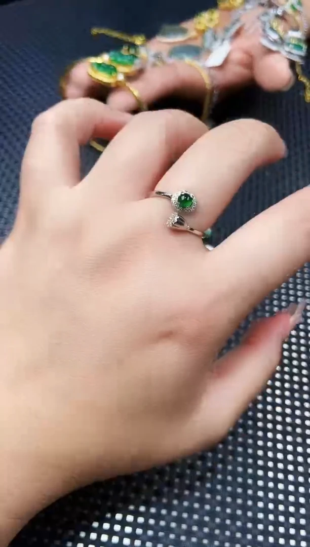 【闪购商品】翡翠未镶嵌戒指11111111