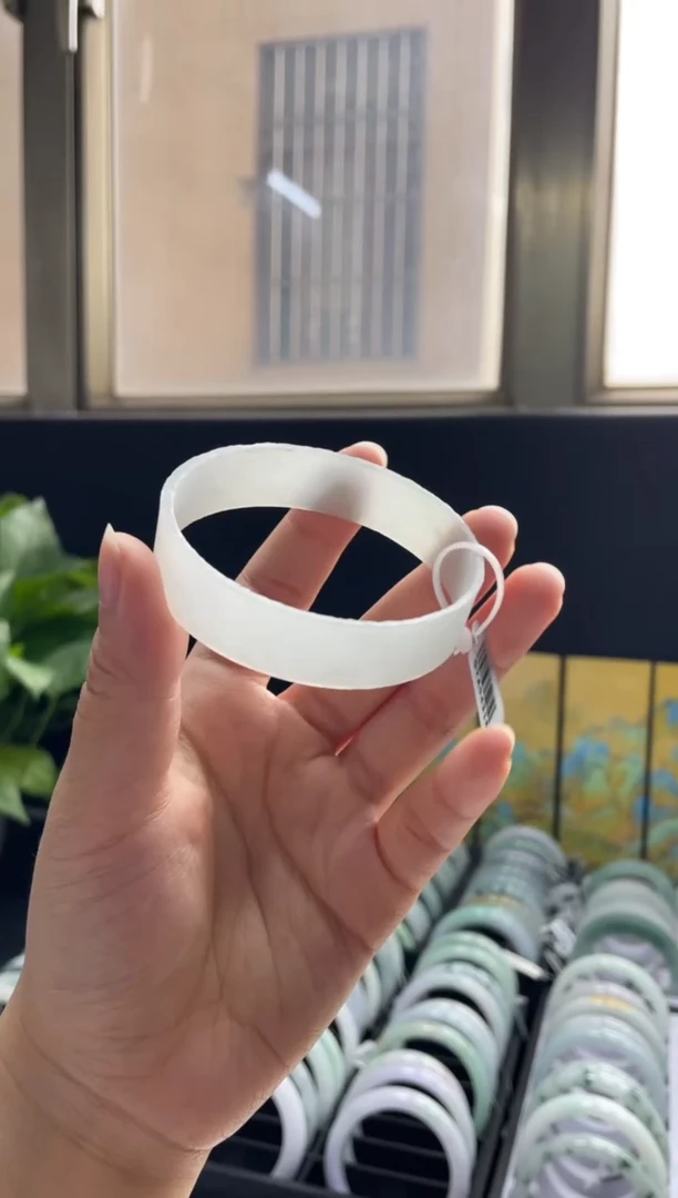 未镶嵌翡翠手镯毛胚定制翡翠（毛胚定制不支持退换）