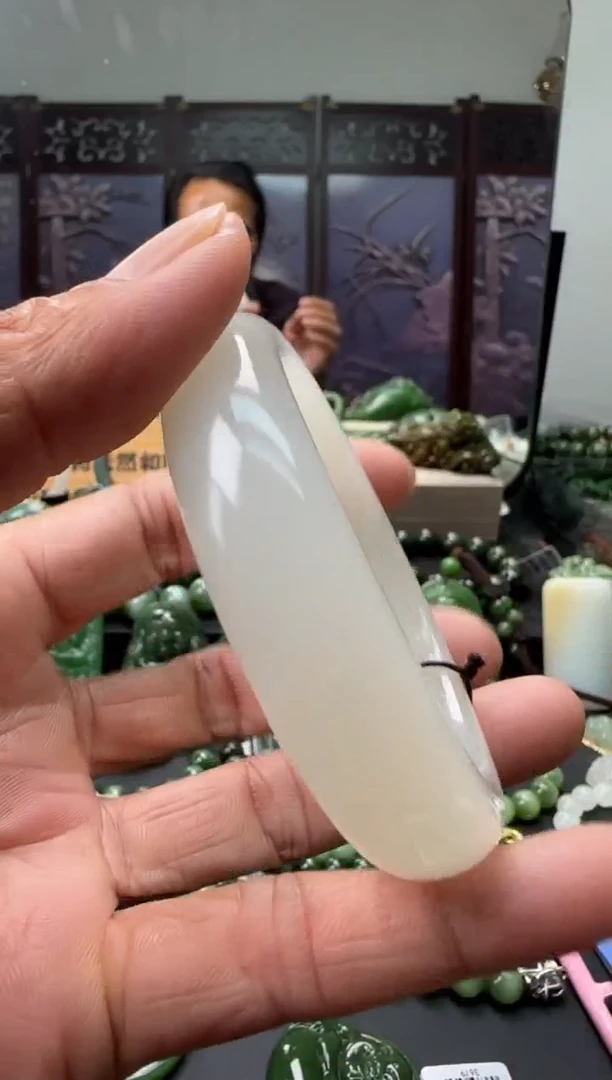 未镶嵌和田玉珠宝奇石手镯