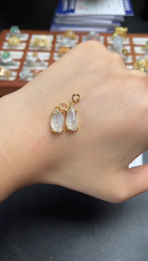 翡翠戒指银S925镶嵌一物一证一礼盒